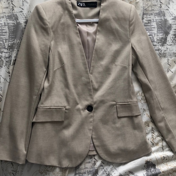 NWOT Zara beige suit! - Picture 2 of 4
